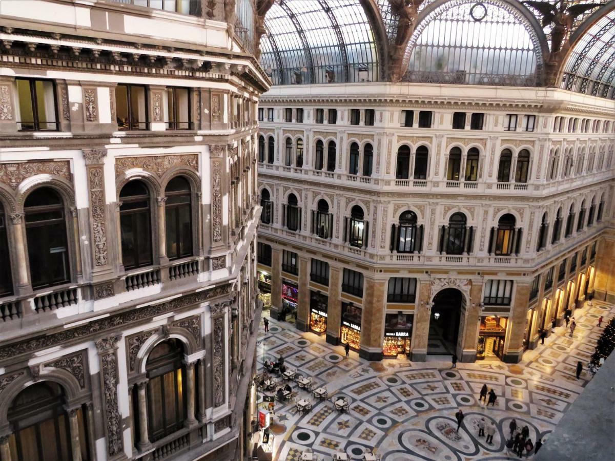 Domus Sibyllina, Galleria Umberto I Napoli Esterno foto